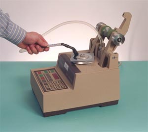 皮革耐磨試驗機清理